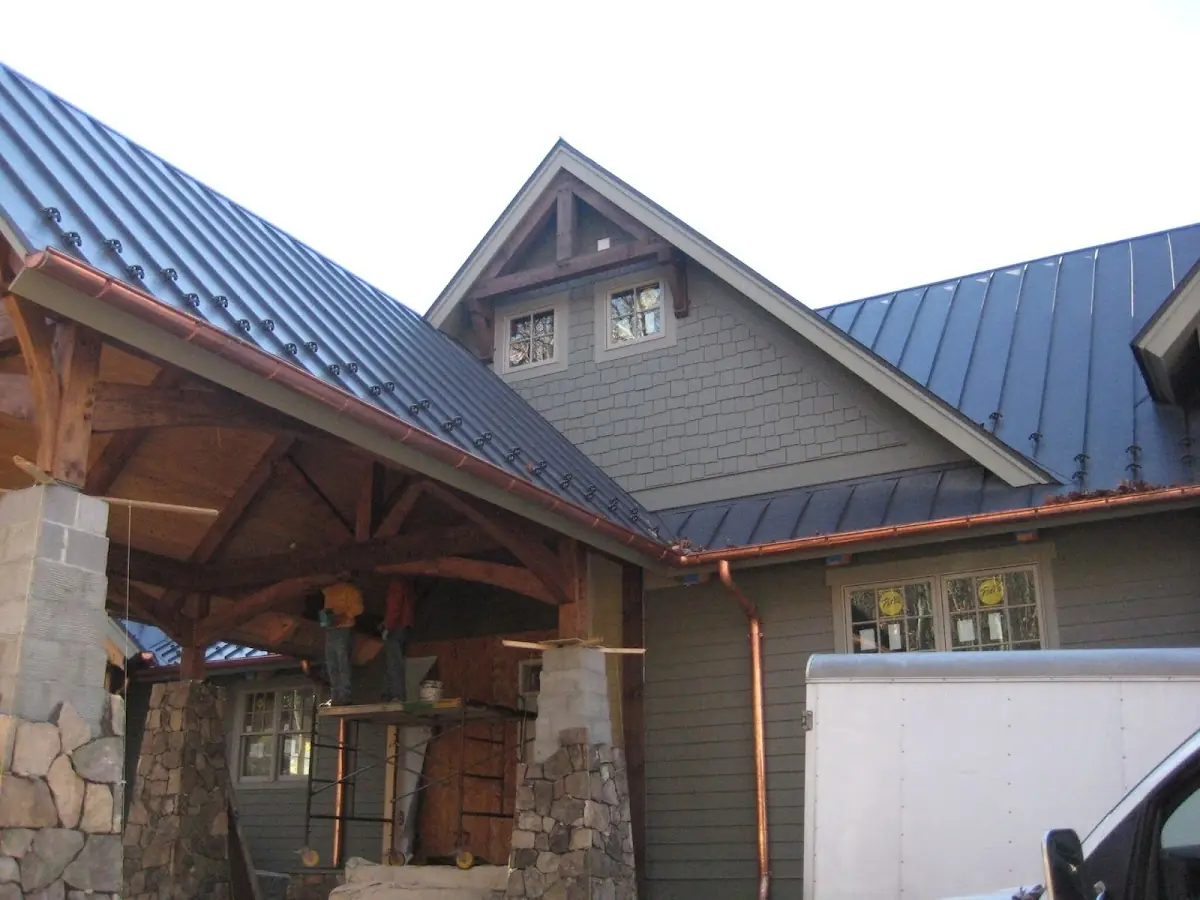 Craftsman Roofing team delivering quality roofing work in Wantagh